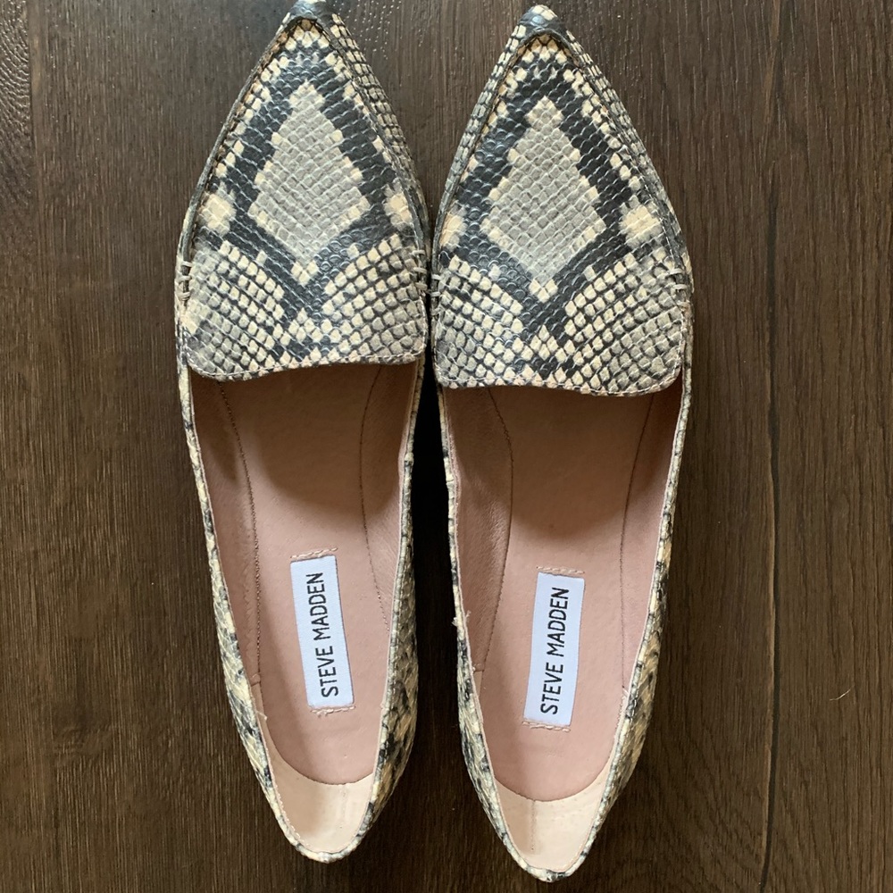 Steve Madden snakeskin flats